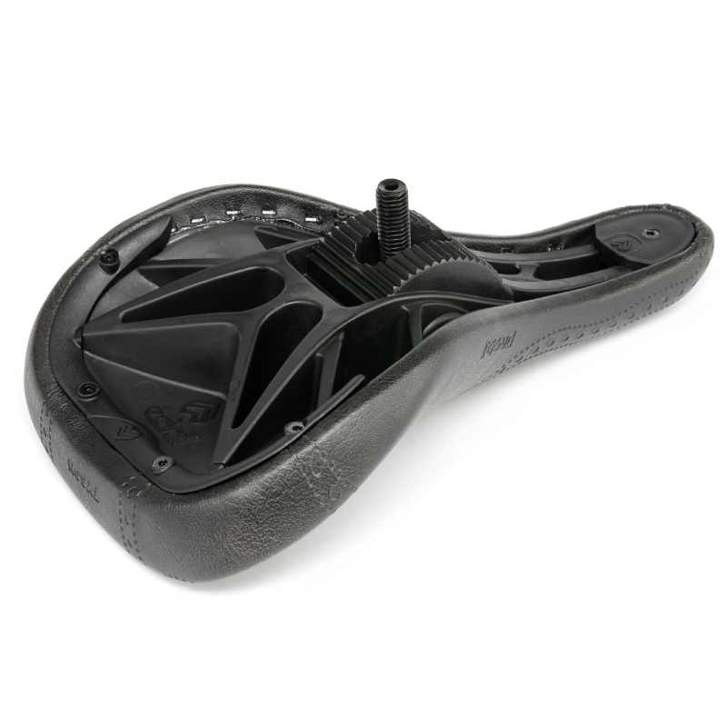 ECLAT Exile X Tyson Seat Slim Pivotal Black Leather